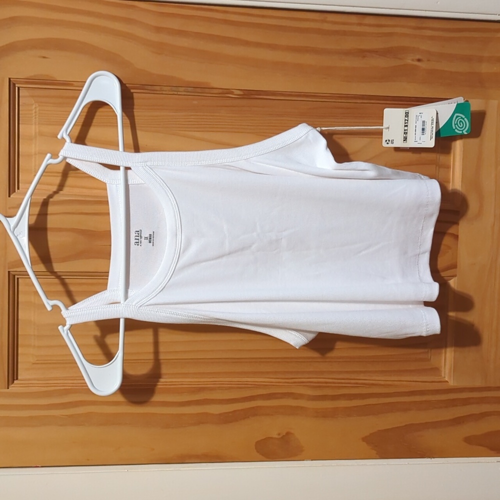 a.n.a Crop Top Tank / White